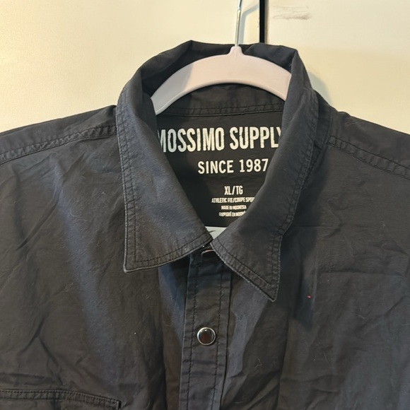 Mossimo  Supply shirt - Picture 2 of 4